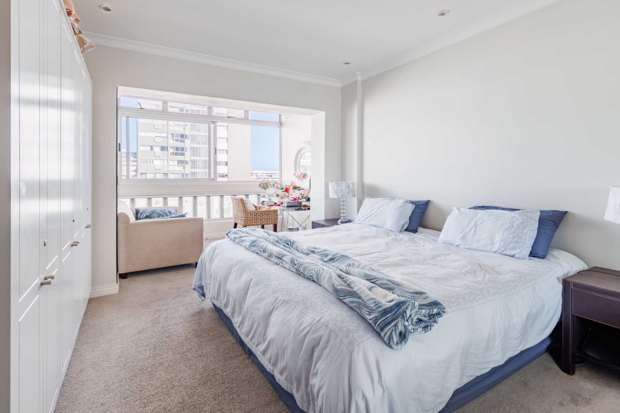 To Let 2 Bedroom Property for Rent in Sea Point Western Cape